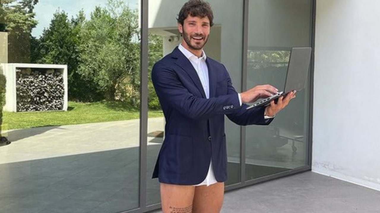 stefano de martino (web source)