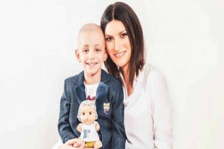 Quanti Anni Ha La Figlia Di Laura Pausini