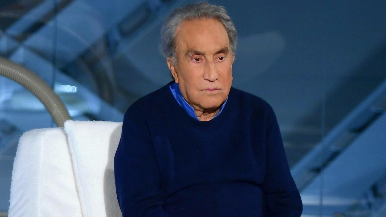 Emilio Fede nel dramma "La mia pensione non mi basta