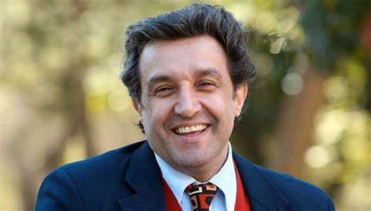 flavio sorride