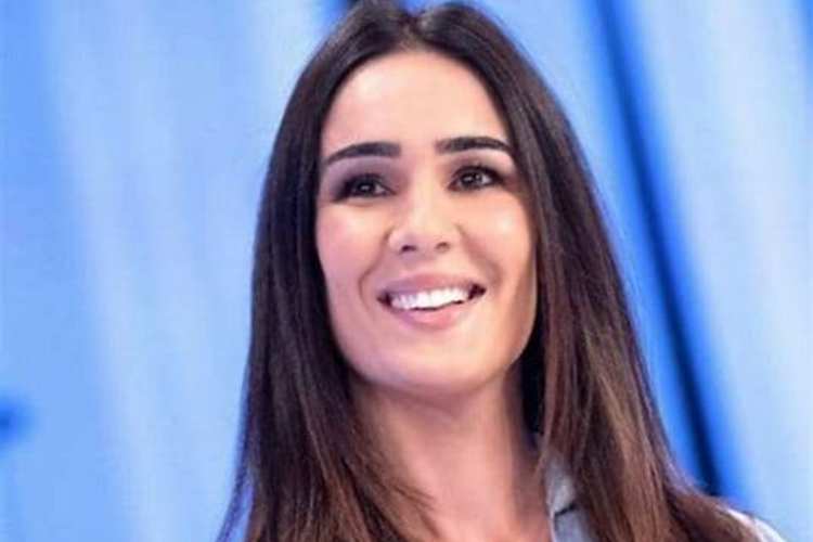 silvia sorride
