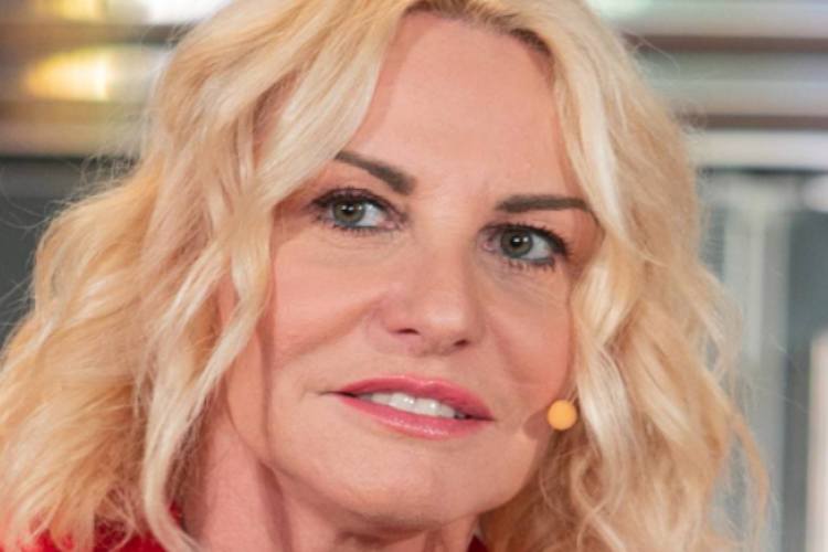 Antonella Clerici devastata dalla tragedia: “Una delle pagine più dolorose…” | Un dramma distruttivo Antonella Clerici devastata dalla tragedia: “Una delle pagine più dolorose…” | Un dramma distruttivo