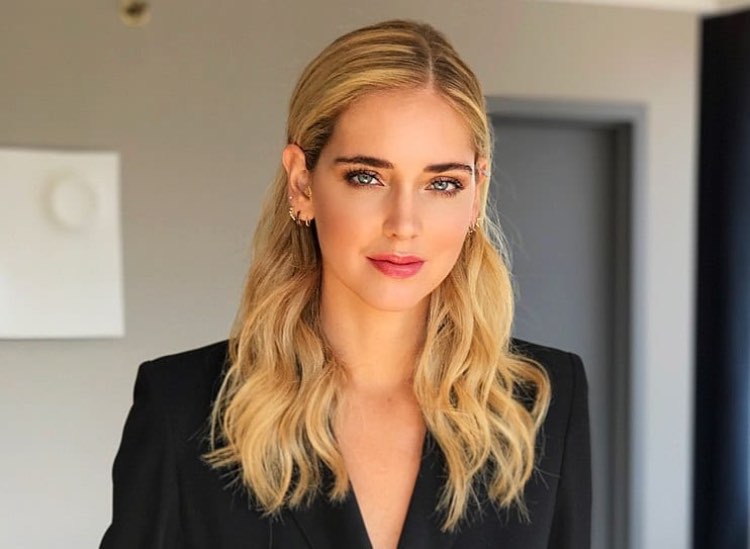 Chiara Ferragni, sapete il titolo di studio che possiede? Nessuno poteva pensarlo Chiara Ferragni, sapete il titolo di studio che possiede? Nessuno poteva pensarlo