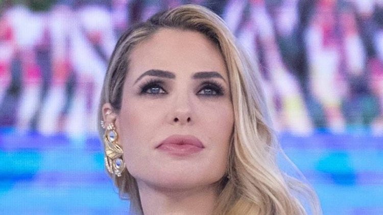 Ilary Blasi separazione, stavolta è veramente finita: la rivelazione ha spezzato tutti Ilary Blasi separazione, stavolta è veramente finita: la rivelazione ha spezzato tutti