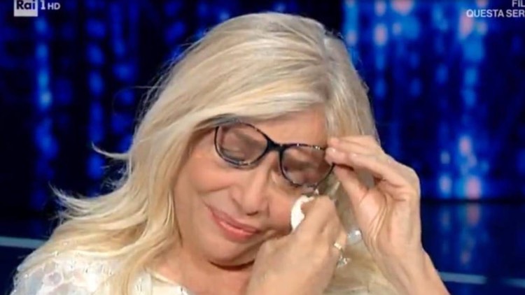 Mara Venier, l’addio che nessuno si aspettava: il ‘matrimonio’ è a rischio | Ecco cos’è successo Mara Venier, l’addio che nessuno si aspettava: il ‘matrimonio’ è a rischio | Ecco cos’è successo