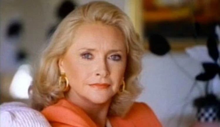 Ricordate Stephanie Forrester di Beautiful? Dopo la triste malattia ecco com’è diventata Ricordate Stephanie Forrester di Beautiful? Dopo la triste malattia ecco com’è diventata