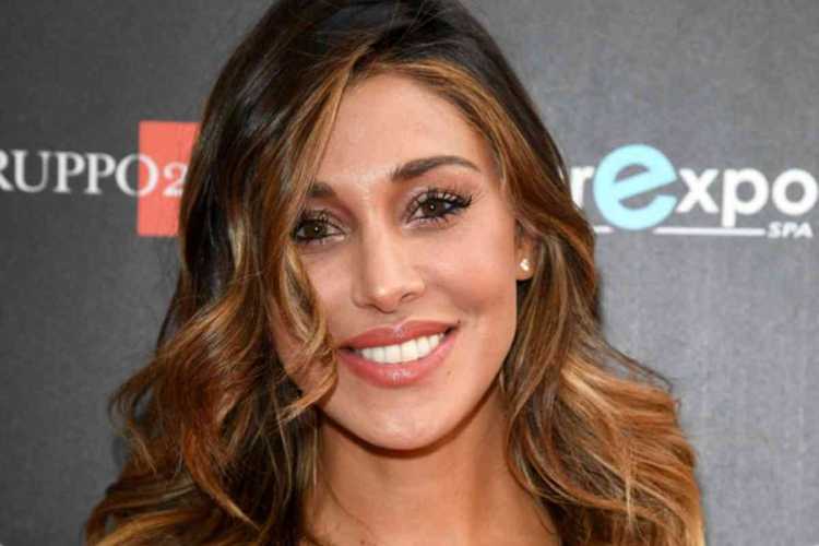 Belen Rodriguez, la drammatica malattia che spezzó la sua vita: “Mi è crollato il mondo addosso” Belen Rodriguez, la drammatica malattia che spezzó la sua vita: “Mi è crollato il mondo addosso”