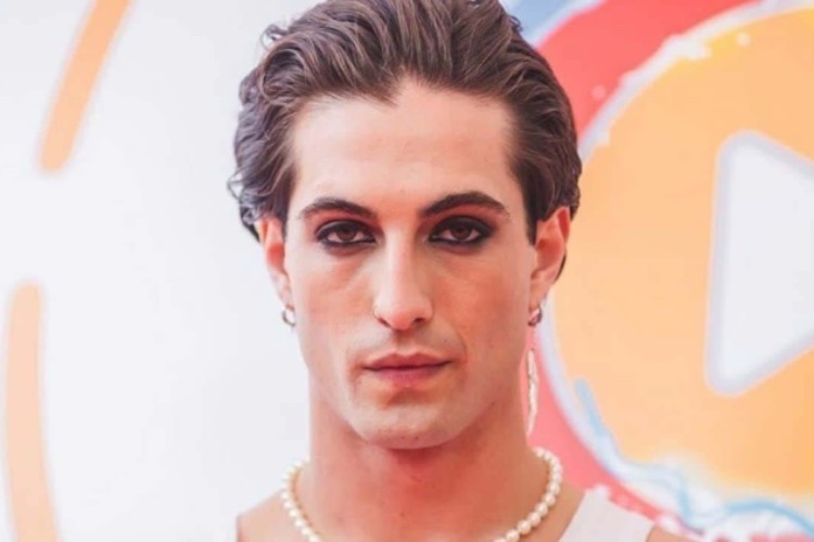 Damiano dei Maneskin ecco come si è presentato sul palco