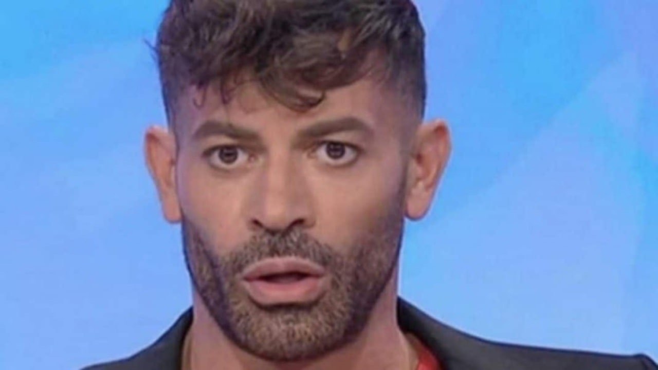 Gianni Sperti durante 'Uomini e donne'