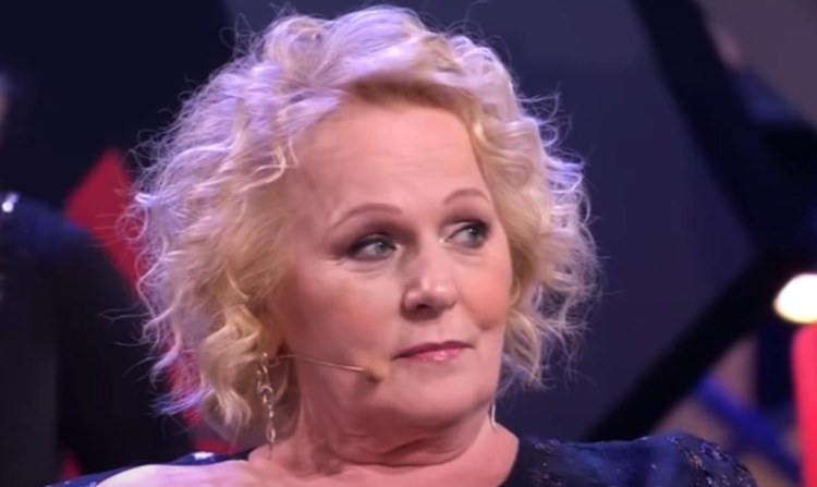 Katia Ricciarelli, la rivelazione drammatica | Costretta a lasciare tutto, colpa di Baudo Katia Ricciarelli, la rivelazione drammatica | Costretta a lasciare tutto, colpa di Baudo