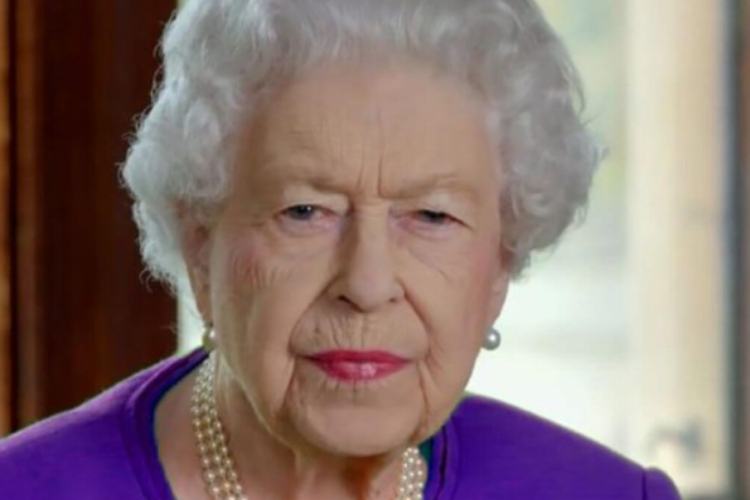 Royal Family, per loro non c’è più niente da fare: il provvedimento della Regina è drastico