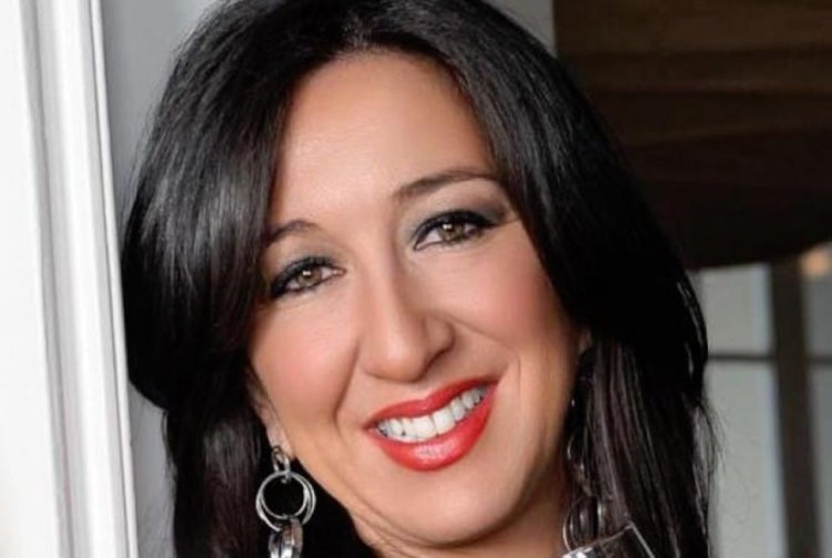 Emanuela Aureli, colpita da un dramma terribile | Cosi è cambiato tutto Emanuela Aureli, colpita da un dramma terribile | Cosi è cambiato tutto