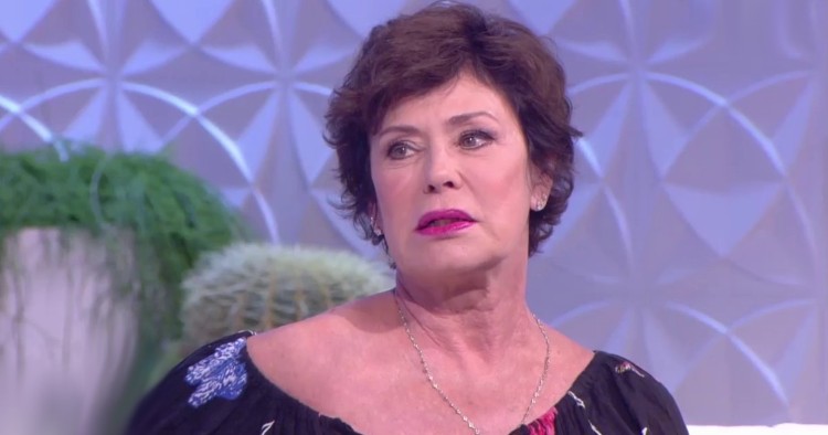 Ricordate Corinne Clery? Dal successo di ‘Incantesimo’ al dramma che ha distrutto la sua famiglia Ricordate Corinne Clery? Dal successo di ‘Incantesimo’ al dramma che ha distrutto la sua famiglia