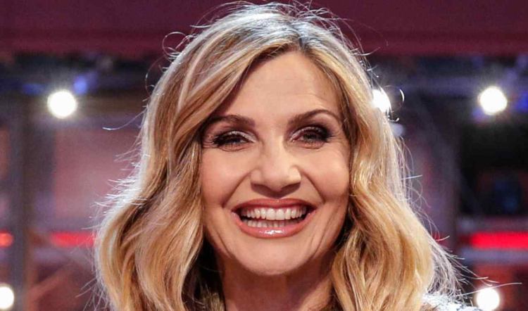 Lorella Cuccarini, l’assurda rivelazione | È stata bloccata ovunque, situazione ai limiti Lorella Cuccarini, l’assurda rivelazione | È stata bloccata ovunque, situazione ai limiti