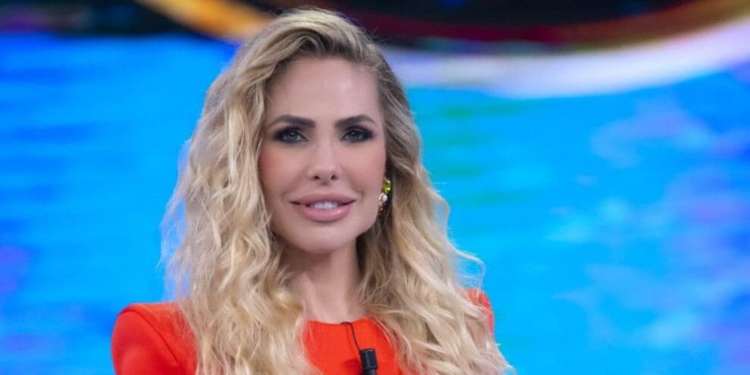 Ilary Blasi, il presunto amante gelato dalla paura: “Andare in giro è diventato pericoloso…” Ilary Blasi, il presunto amante gelato dalla paura: “Andare in giro è diventato pericoloso…”