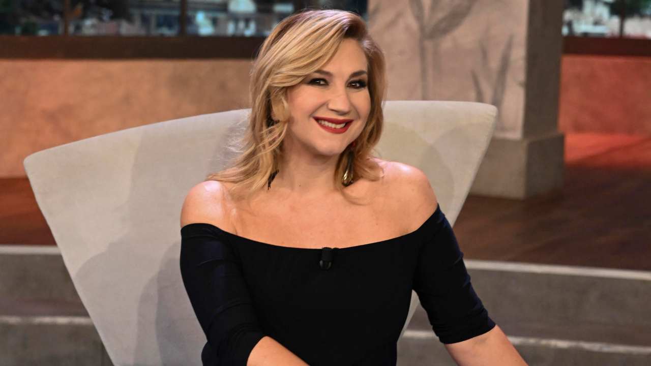 Serena Bortone sorride