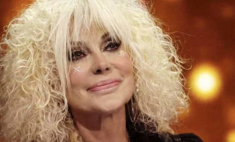 Donatella sorride