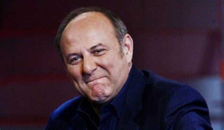 Gerry Scotti serio
