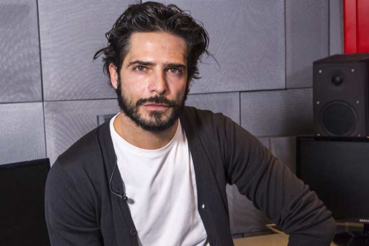 Marco serio