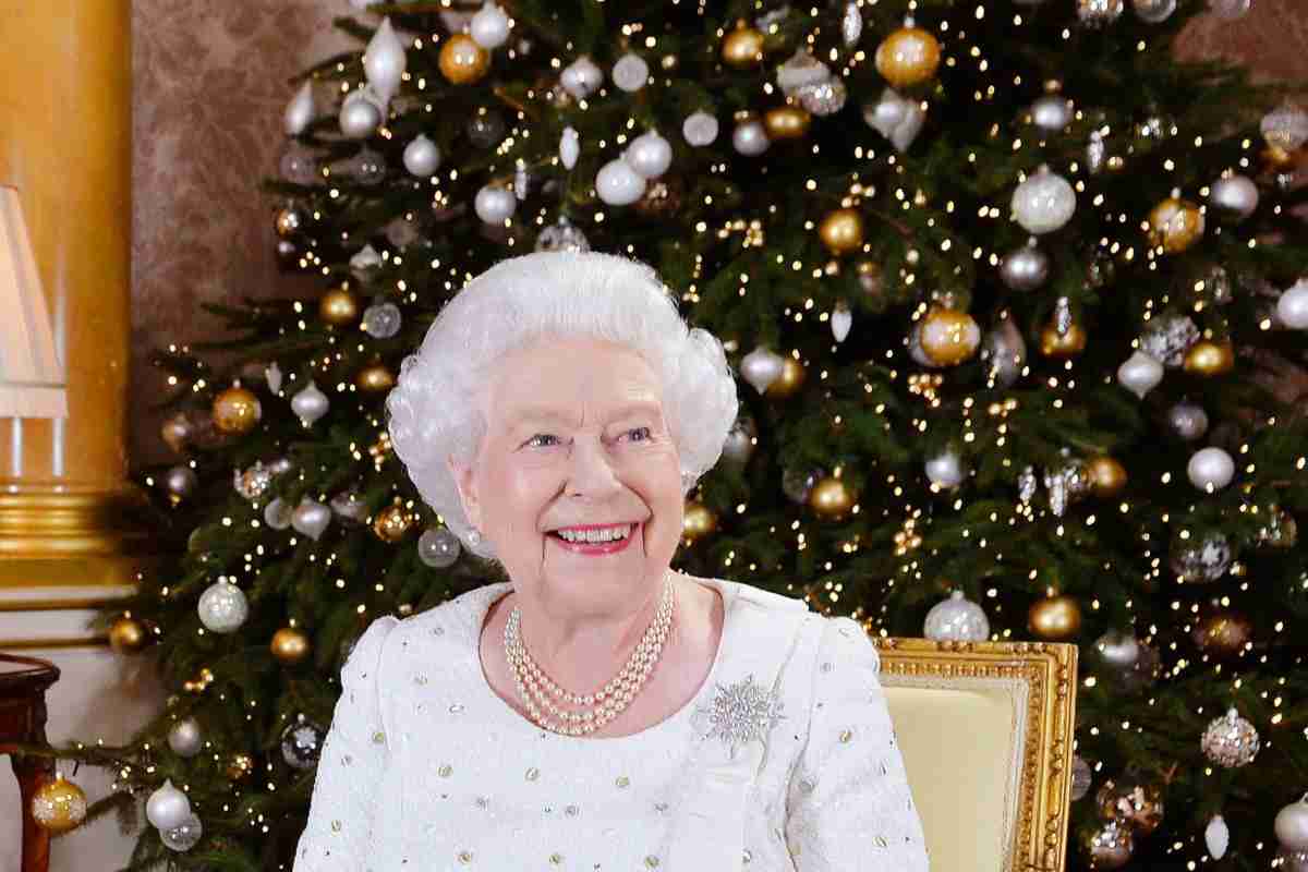 In Natale con la Regina Elisabetta foto rete ildemocratico.com 20221222