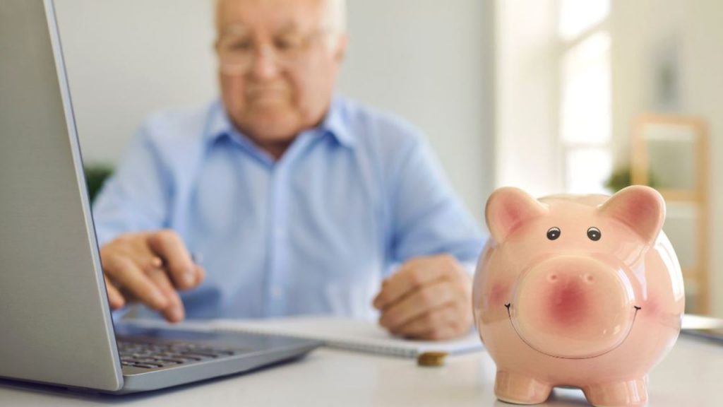 “Aumento della pensione a Maggio”: ufficiale, INPS fa felici i vecchietti, assegni più ricchi dal giorno della ‘Festa dei lavoratori” I Incassi i soldi senza far nulla