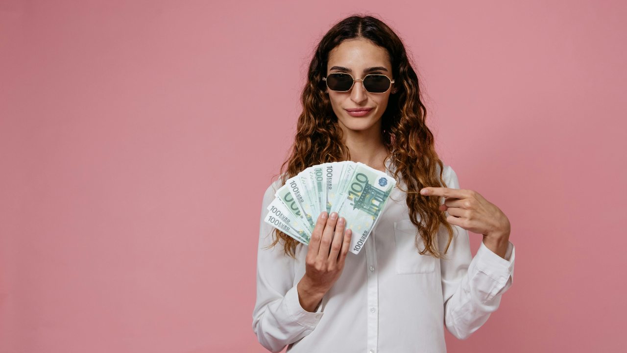 “Doppio sconto in bolletta per gli italiani”: ufficiale il BONUS BOLLETTA APRILE 2025, hai diritto al grande risparmio